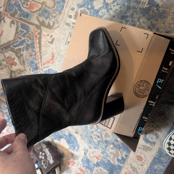 Black Franco Sarto Leather Boots 👢 - Picture 10 of 15